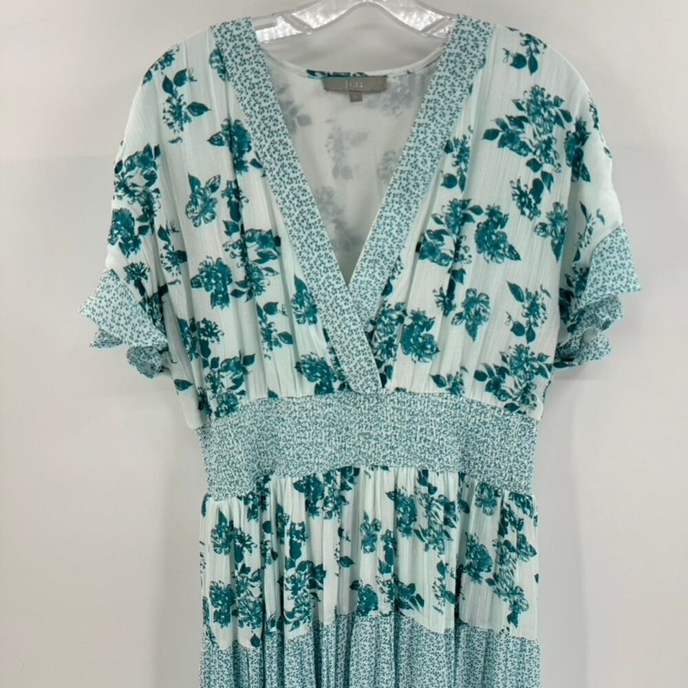 J. Gee Boho Flutter Floral Midi Dress Sz L Green White Tiered Smocked Flowy - Picture 2 of 7